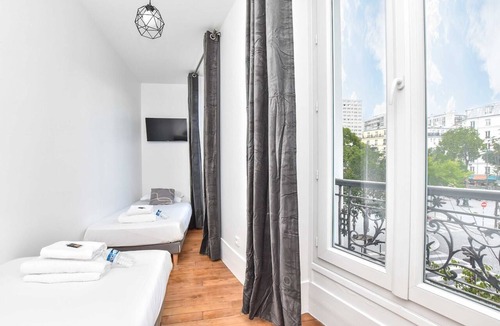 Quartier Saint-Ambroise Apartment | Charming apartment - 1BR/5P - OpÃ©ra Garnier