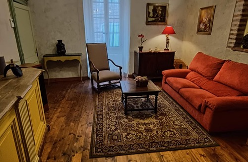 Albi Apartment | Charming apartment 2/4 persons WI-FI City center