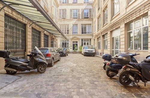 Quartier du Mail Apartment | Charming Apartment 2 bedrooms Centrer of Paris