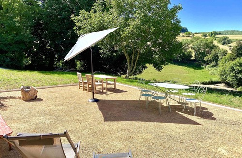 Cluny Apartment | Charming apartment 2 km from Cluny