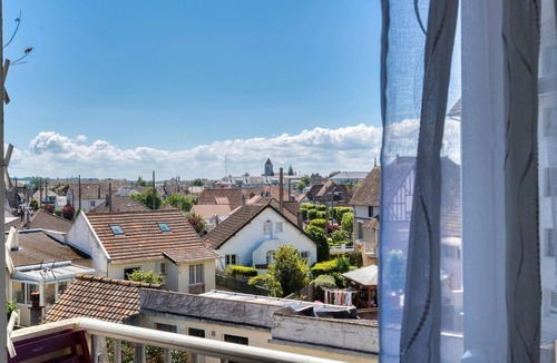 Ouistreham Apartment | Charming apartment, 5 minutes from the beach!
