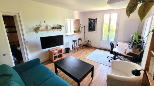 Buc Apartment | Charming apartment bordering Versailles