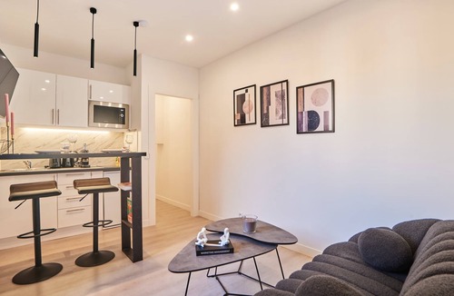 Amerique Apartment | Charming apartment - Buttes Chaumont