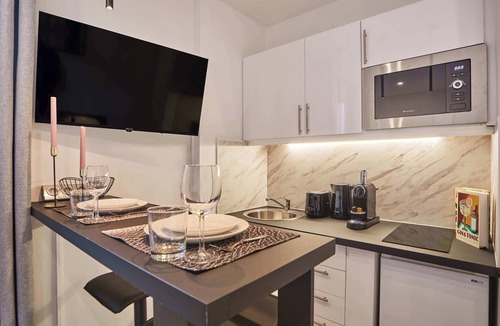 Amerique Apartment | Charming apartment - Buttes Chaumont