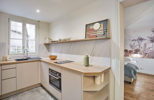 16th Arrondissement Apartment | Charming Apartment - Eiffel Tower/Trocadero