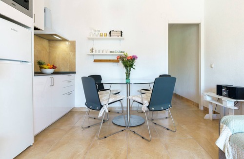 Sitio de Calahonda Apartment | Charming Apartment with Sea Views & Wi-Fi