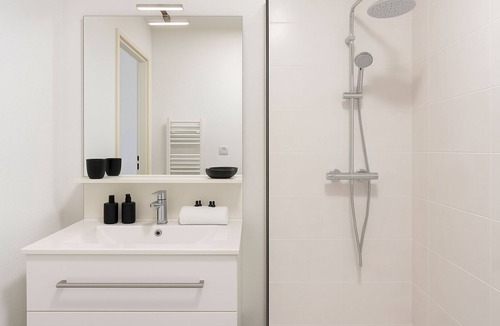 Gares Apartment | Charming apartment - Near train station and town center