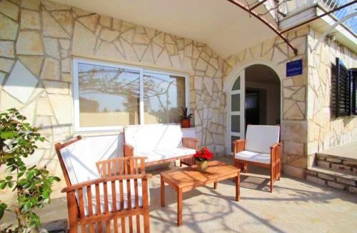 Novigrad Apartment | Charming Apartment in Novigrad, 45 sqm, with Terrace