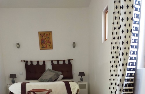 Jonquieres House | Charming apartment in Provence