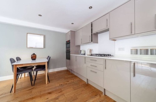 Belsize Apartment | Charming Apartment in Belsize Park