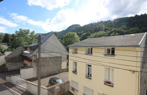 Mont-Dore Apartment | Charming Apartment in Mont-Dore, Pets Allowed