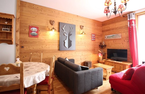 Mont-Dore Apartment | Charming Apartment in Mont-Dore, Pets Allowed