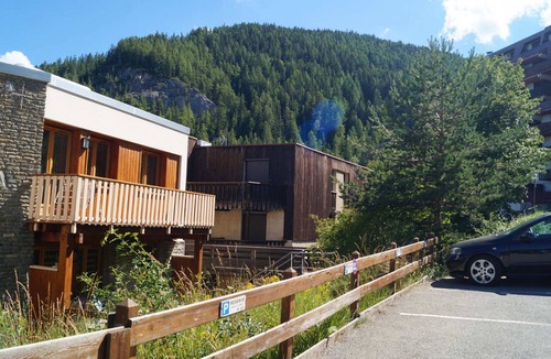 Pra Loup Apartment | Charming apartment in Pra-Loup with parking and ski box