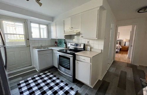 Laval Apartment | Charming apartment in Laval