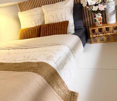 Croulebarbe Apartment | Charming Apartment in Paris Center Metro 6 Glacière & M7 Les Gobelins