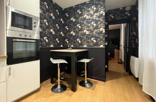 Downtown Angers Apartment | Charming apartment in the heart of the city center – 2 guests