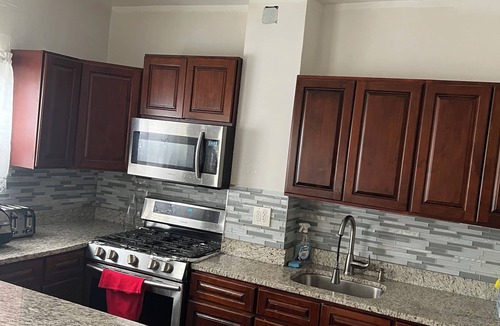 Flatlands Apartment | Charming apartment in awesome Brooklyn.