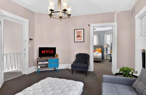 Clifton Apartment | Charming Apartment in bustling Clifton & Crescent Hill