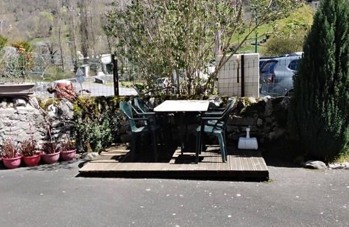Laruns Apartment | Charming apartment on the banks of the Gave Ossau, quiet corner(4 pers)