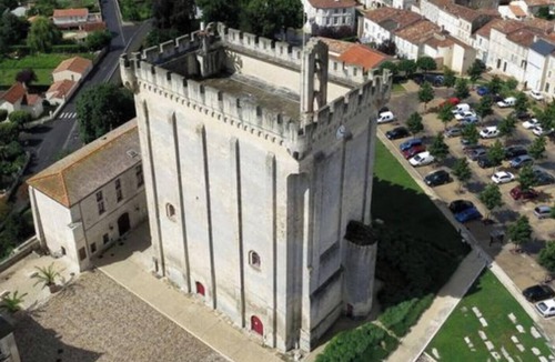 Gemozac Apartment | Charming Apartment Renovation Workshop