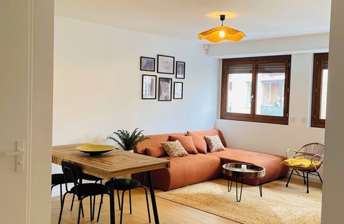Le Rouet Apartment | Charming apartment right in the city center - August discount special
