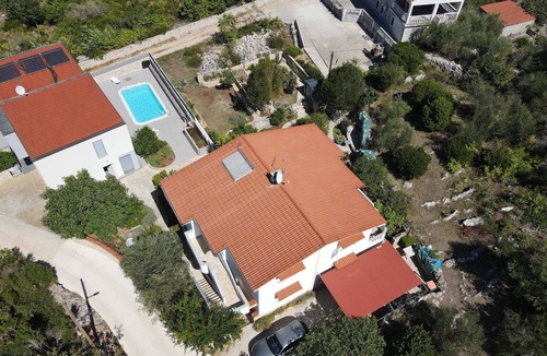 Lukoran Apartment | Charming Apartment Secret Garden