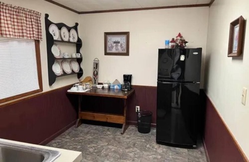 Ipava Apartment | Charming apartment that sleeps 6 in superb Ipava