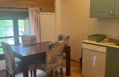 Villanua Apartment | Charming Apartment Villanúa, 5 guests, near slopes