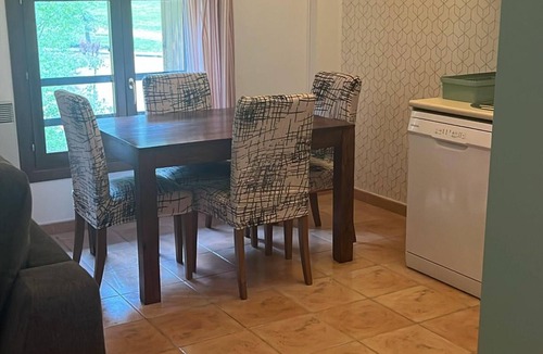 Villanua Apartment | Charming Apartment Villanúa, 5 guests, near slopes
