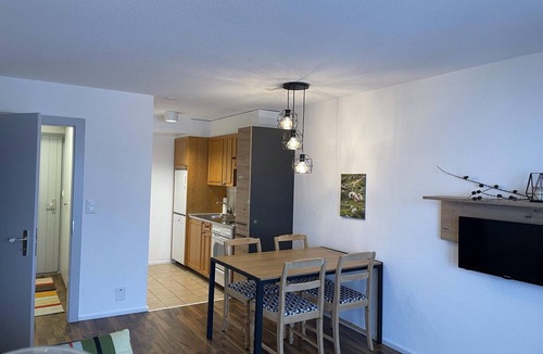Veysonnaz Apartment | Charming apartment with hill view