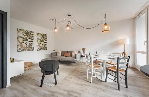 La Madeleine Apartment | Charming apartment with parking and balcony.