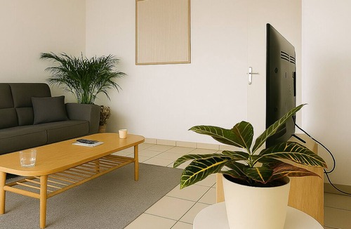 Le Cannet Apartment | Charming apartment with terrace