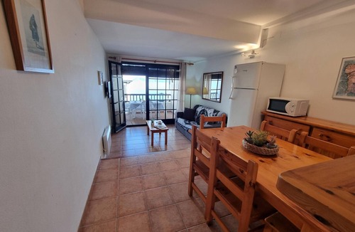 Pedrinya Apartment | Charming apartment with private terrace and pool in L'Escala