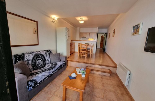 Pedrinya Apartment | Charming apartment with private terrace and pool in L'Escala