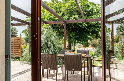 Montreal House | Charming apartment with private pool