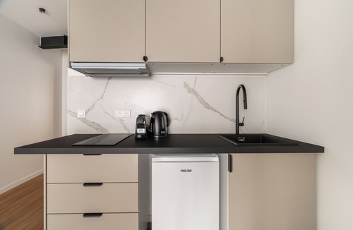 Quartier des Grandes-Carrieres Apartment | Charming apartment with AC in Paris