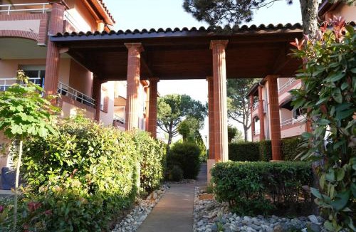 Colomiers Apartment | Charming apartment with private garden