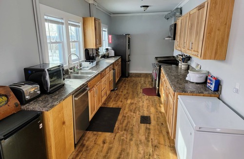 Jefferson House | Charming Applebrook Historic Home - Mountain Views & Spacious Grounds