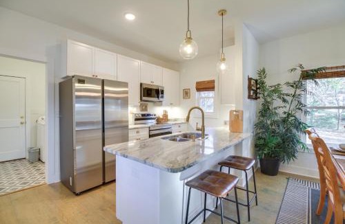 Appomattox House | Charming Appomattox Home: Half-Mi to Main Street!