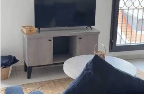 Suresnes Apartment | Charming Appt - 3bdr/8p - Near Paris & La Defense