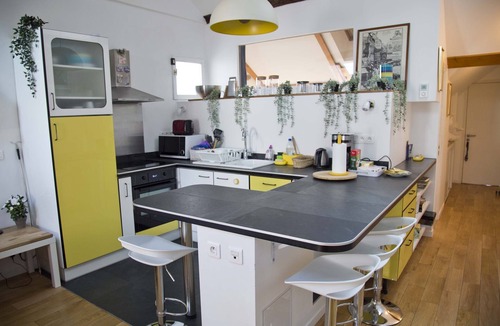 5th Arrondissement Apartment | Charming Apt Rue Mouffetard 5th