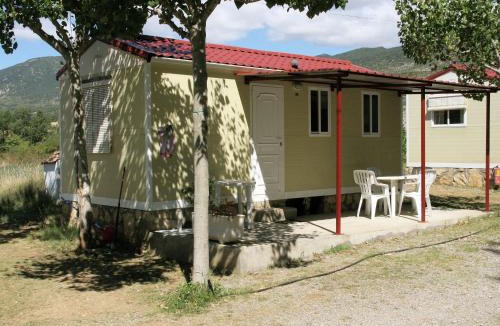 La Puebla de Roda House | Charming Aragonese Bungalow