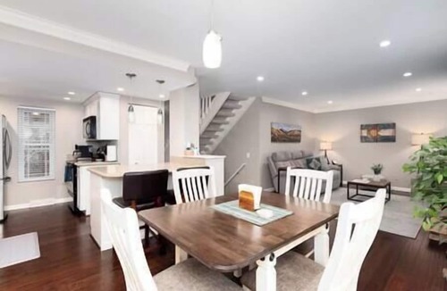Arvada House | Charming Arvada Home, Community Pool Jun-Aug