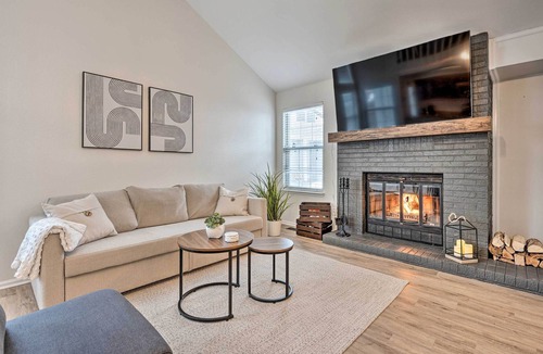 West Westminster House | Charming Arvada Townhome, 4 Mi to Olde Town!