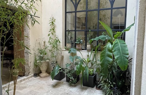 Capestang House | Charming atypical gîte, canal du midi, near sea, Capestang center