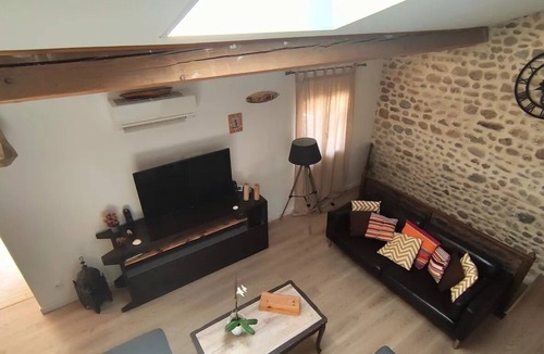 Brouilla Apartment | Charming, authentic barn
