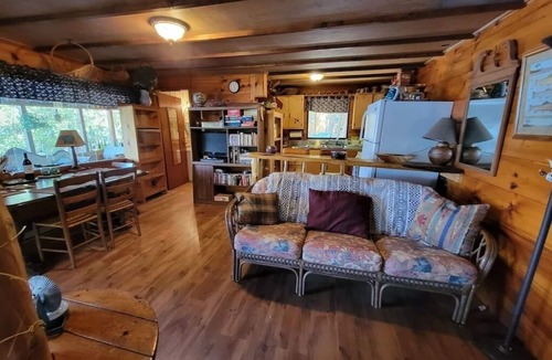 Madawaska Valley Cottage | Charming Authentic Waterfront Cottage on a Lake