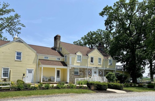 Bucyrus Bed & Breakfast | Charming B&B - Easy to Find, Hard to Leave!