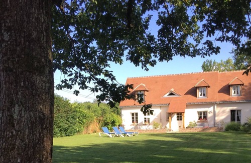 Dame-Marie-les-Bois Bed & Breakfast | Charming B&B on golf course - 15 mn from Amboise - Near EXIT 18 A10 Highway