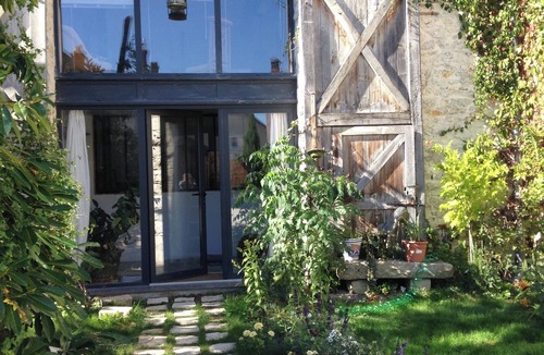Montcourt-Fromonville House | Charming barn